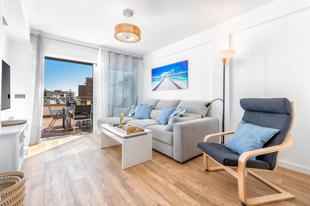 Lola Playa Puerto Marina Apartment Беналмадена Екстериор снимка