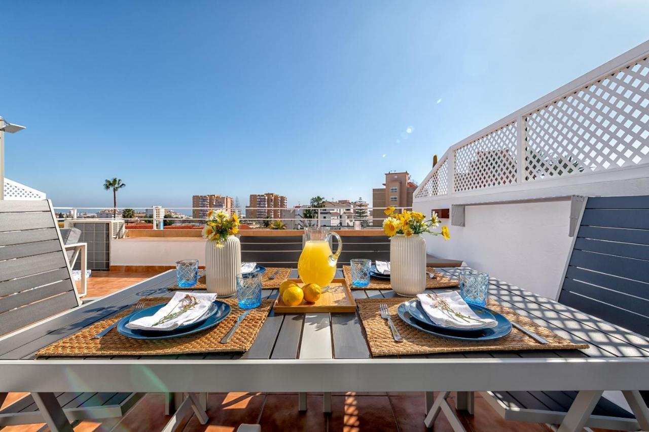 Lola Playa Puerto Marina Apartment Беналмадена Екстериор снимка