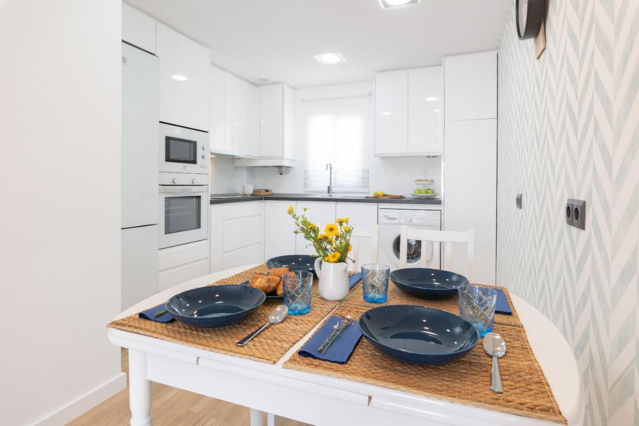 Lola Playa Puerto Marina Apartment Беналмадена Екстериор снимка