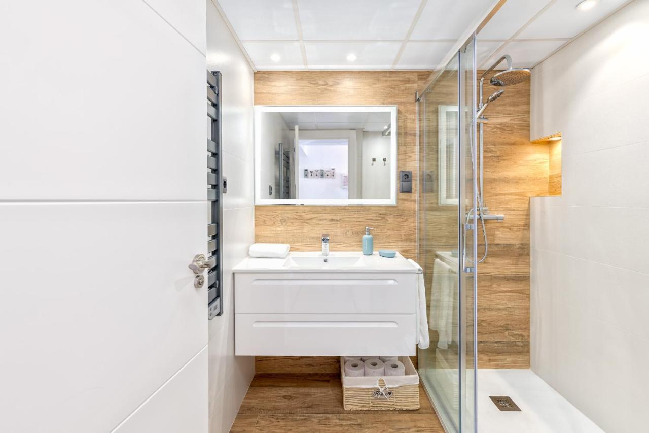 Lola Playa Puerto Marina Apartment Беналмадена Екстериор снимка