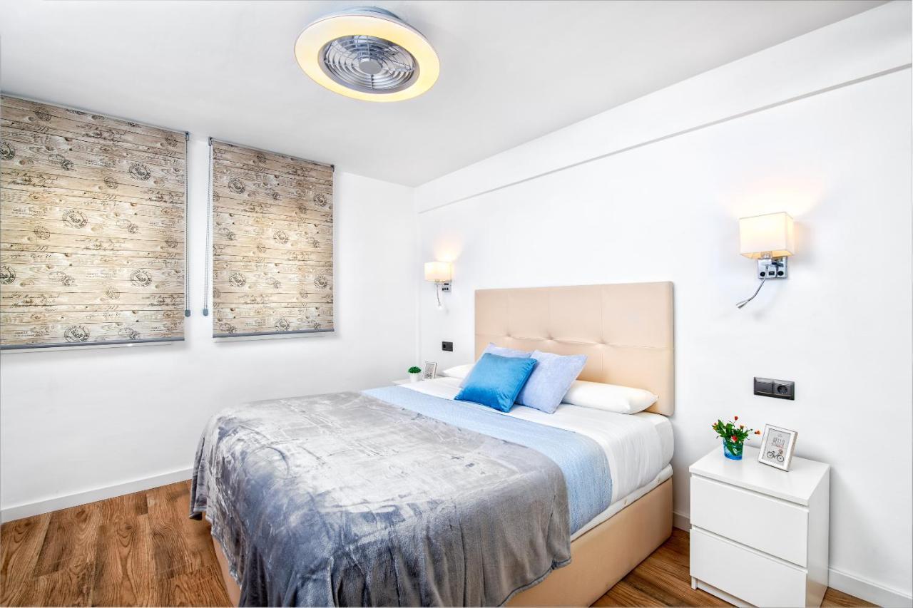 Lola Playa Puerto Marina Apartment Беналмадена Екстериор снимка